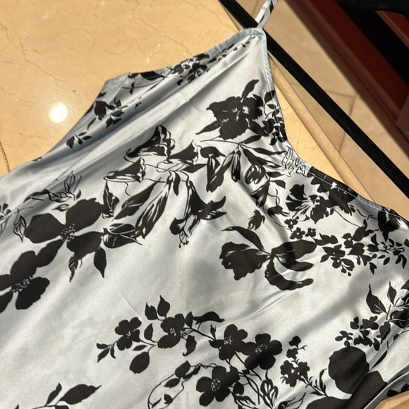 Reformation Brand New - Picture 9 of 9